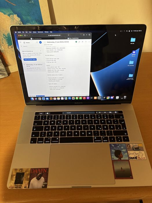 Macbook PRO (2016), 15” inch, touchbar, intel i7