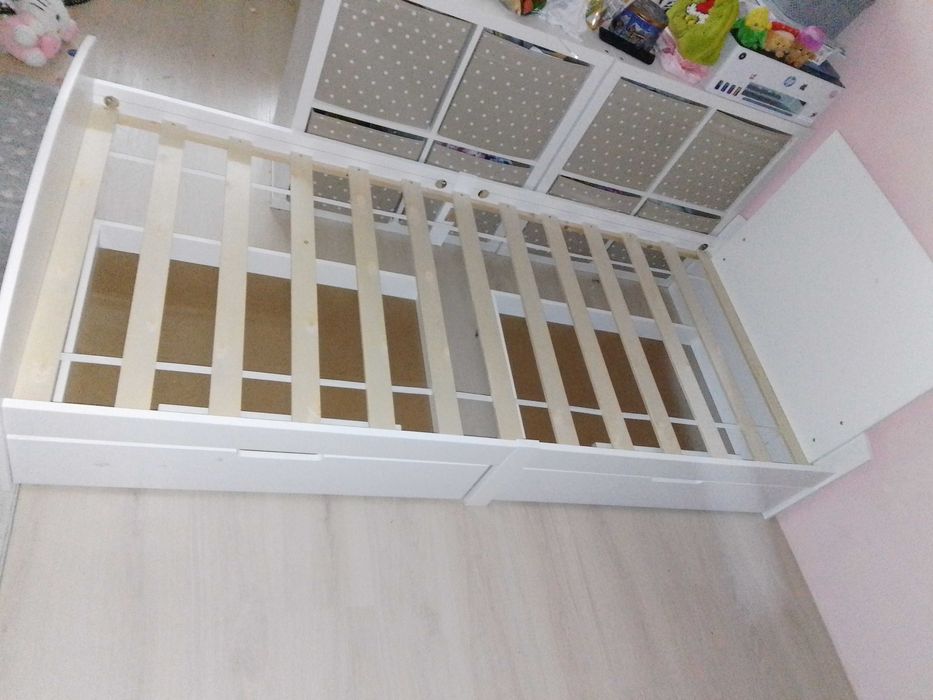 Продавам легло 90/200 с  матрак