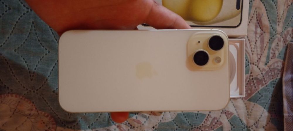 Iphone 15 128 gb сотоения 9/10