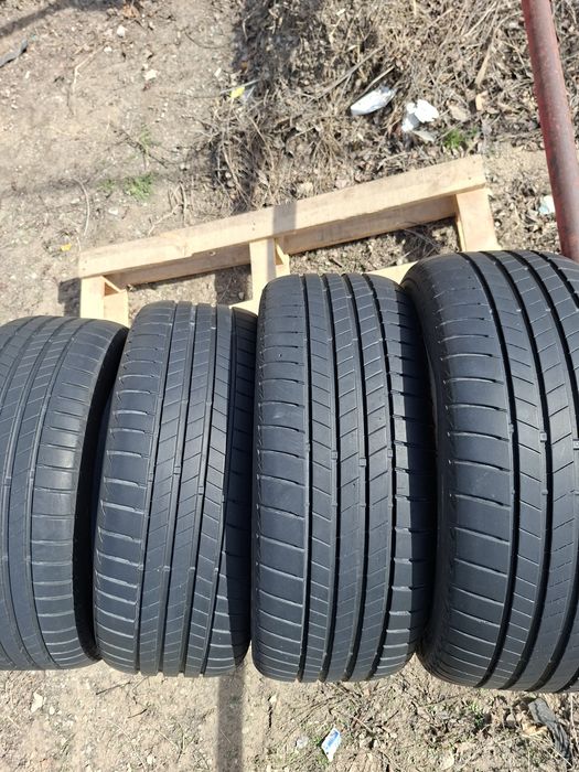 Продам шины 235/45/18 бриджистон