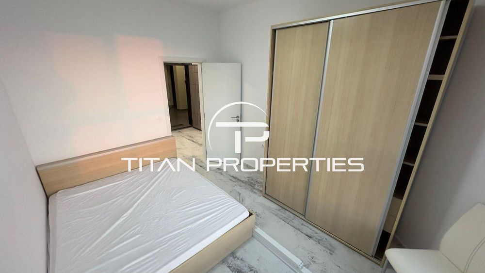 Дава се под наем Тристаен апартамент в Бургас, Зорница - 160 кв.м за 1326 € - Снимка #2