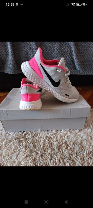 Adidași Nike damă