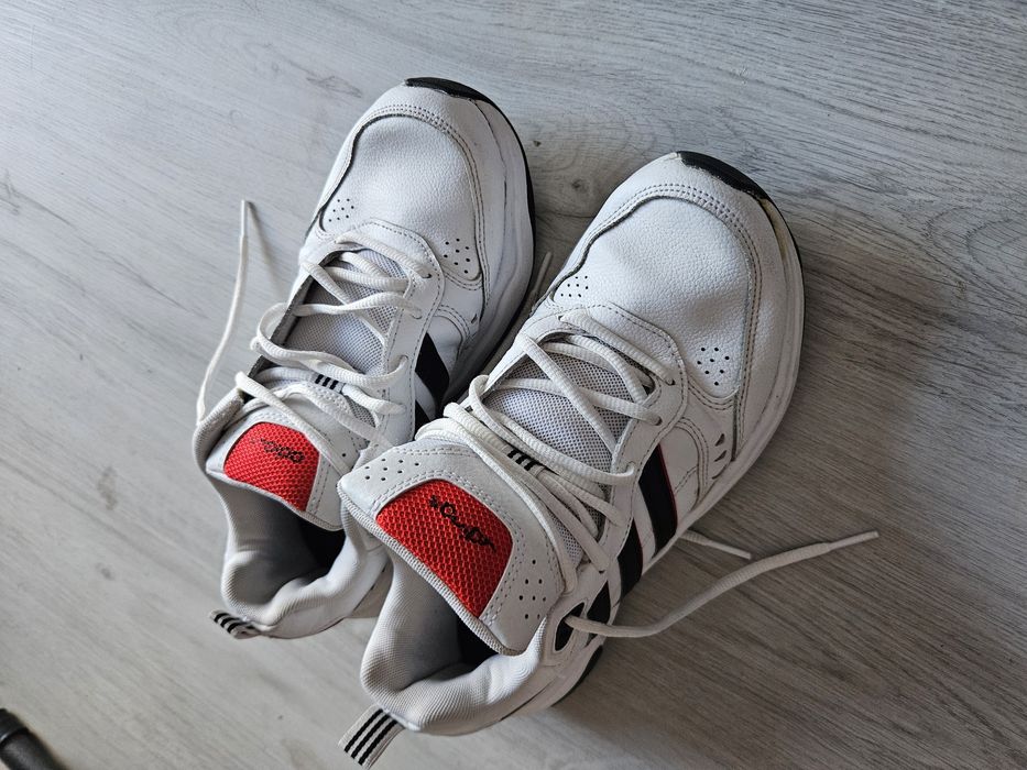 Adidasi adidas originali