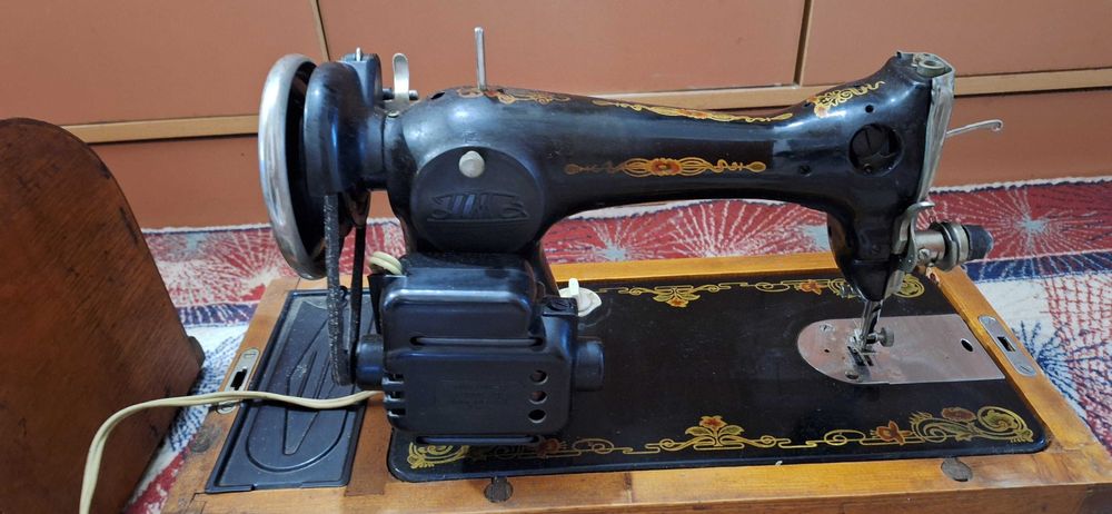 Електрическа шевна машина