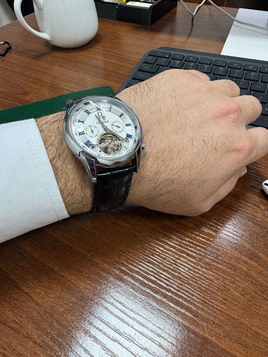 Omega "SWISS MADE" Механика