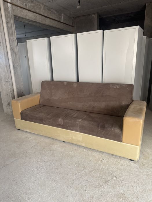 Диван б/у,звоните