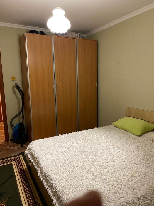 Меблированная 3 ком кв в центре