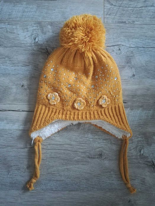 Бебешки/детски зимни шапки за момиче 9-12м (74/80)