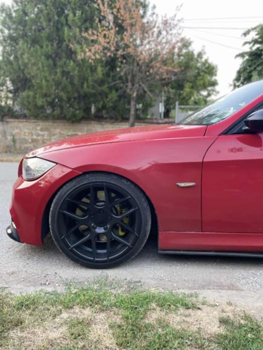 Продавам бмв е90 330д