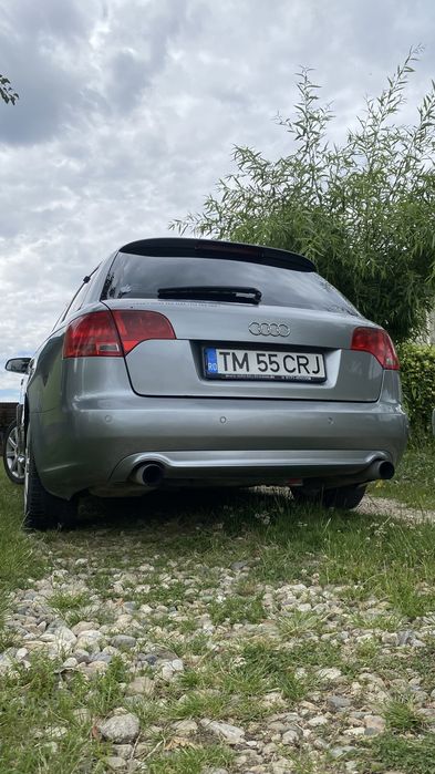 AUDI A4 0 — imagine 4