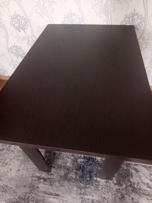 Продается стол  новый