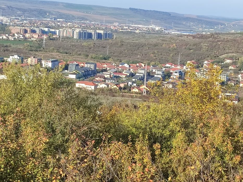 Vand teren intravilan, livada, 5800mp, zona La Villa Hill Resort