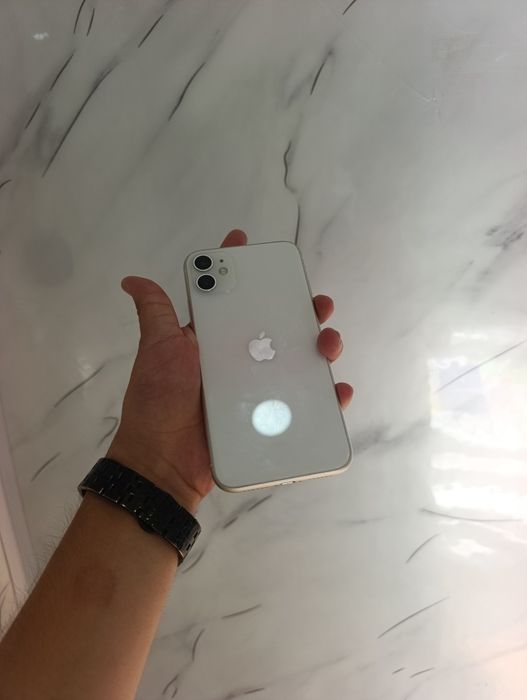 Iphone 11 sotiladi