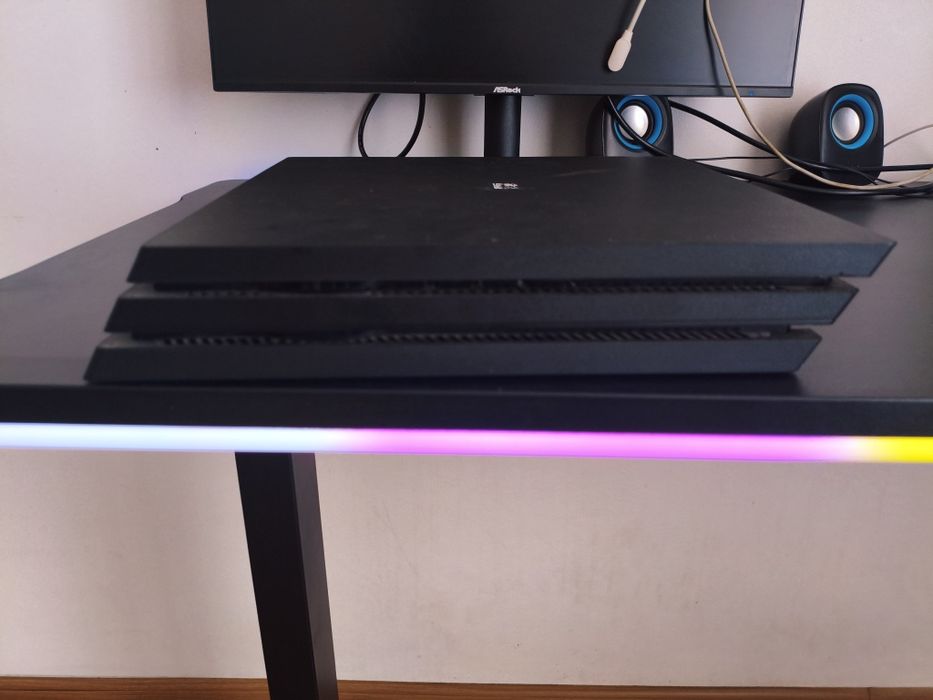 Ps 4 pro vıv mnogo dobro sıstoyaniye