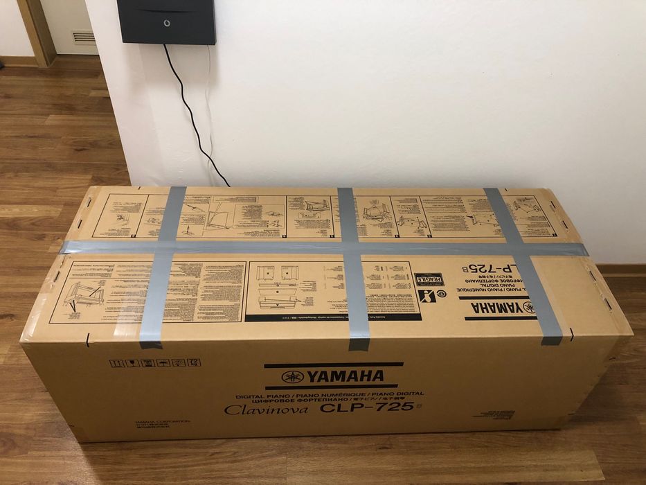 Yamaha clavinova clp-725