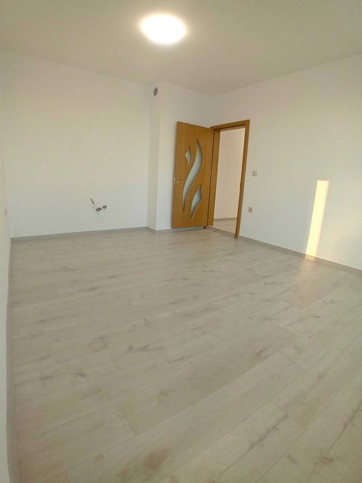 Продава се Четиристаен апартамент в Варна, Кайсиева градина - 80 кв.м за 1749 €/кв.м - Снимка #3