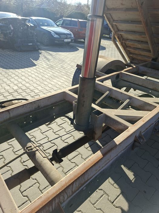 Iveco daily 59-12, inmatriculata, basculabila 4,5m,se conduce cu"B"