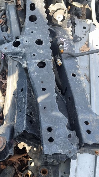 Рычаги на Toyota Estima