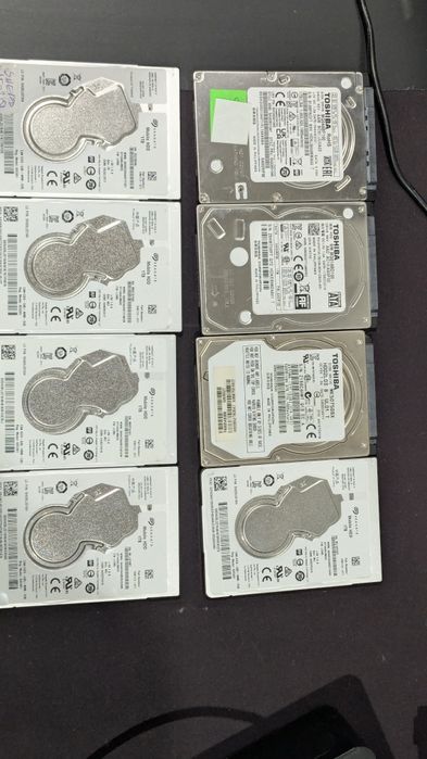 HDD-uri 1TB 2.5" HDD 500GB 2.5" și 3.5"