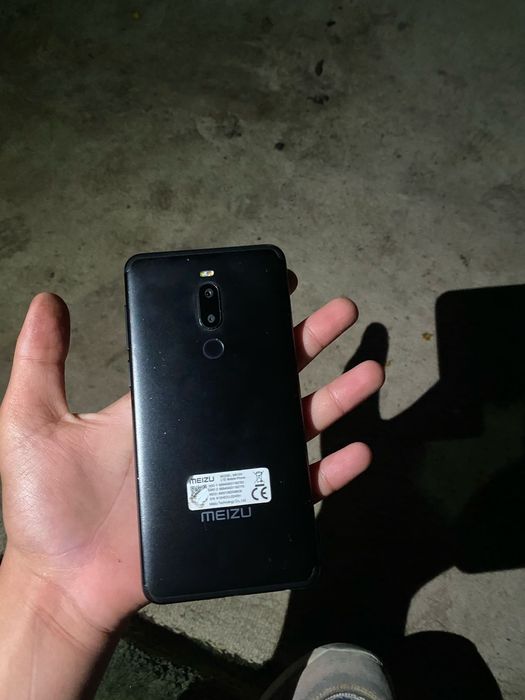 Meizu M8 без минусов