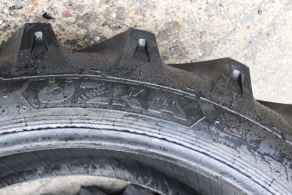 Cauciucuri noi OZKA 14.00-38 10 pliuri anvelope tractor U650