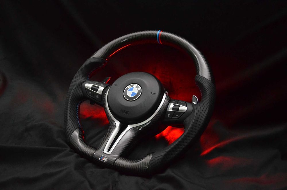 Volan BMW CARBON F10 / F30 / F01 / F15 / F16 / F25 / F32 / F20 / F36