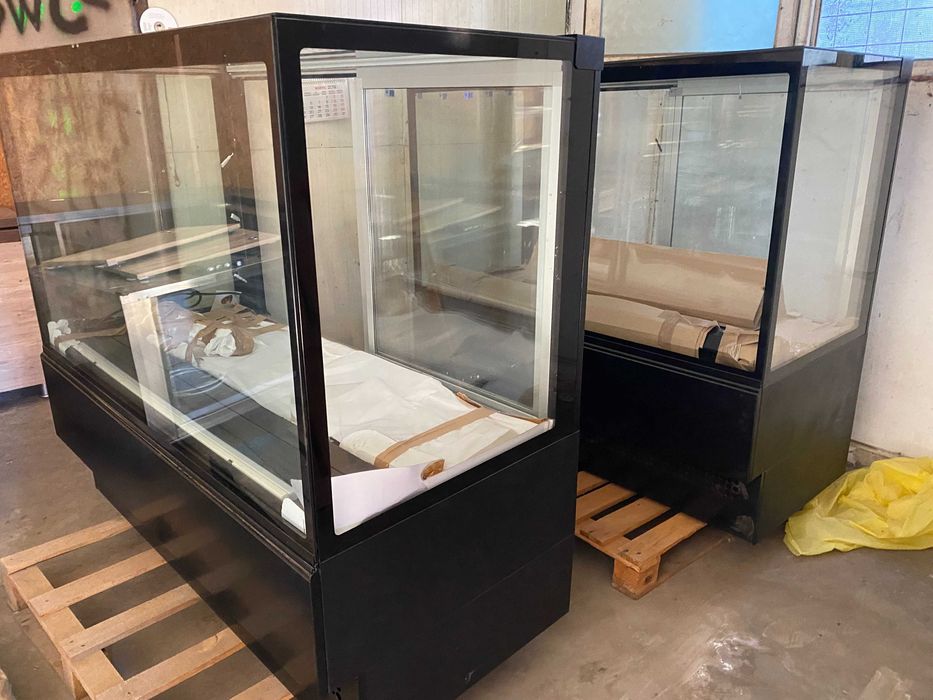 Cuptor profesional patiserie cu dospitor  , Vitrina cofetarie