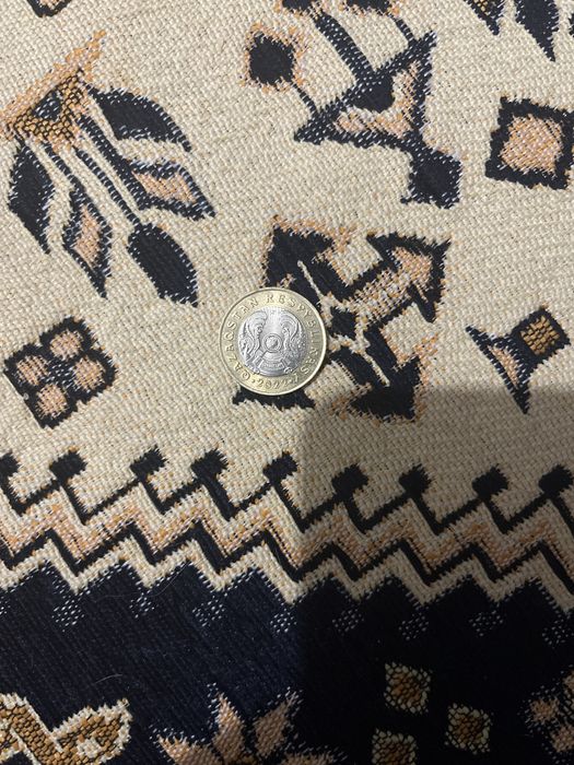 Продам редкую монету 100 тенге
