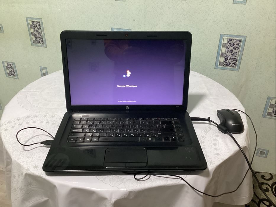 Ноутбук HP i3 6gb 700gb 2gbGraphic