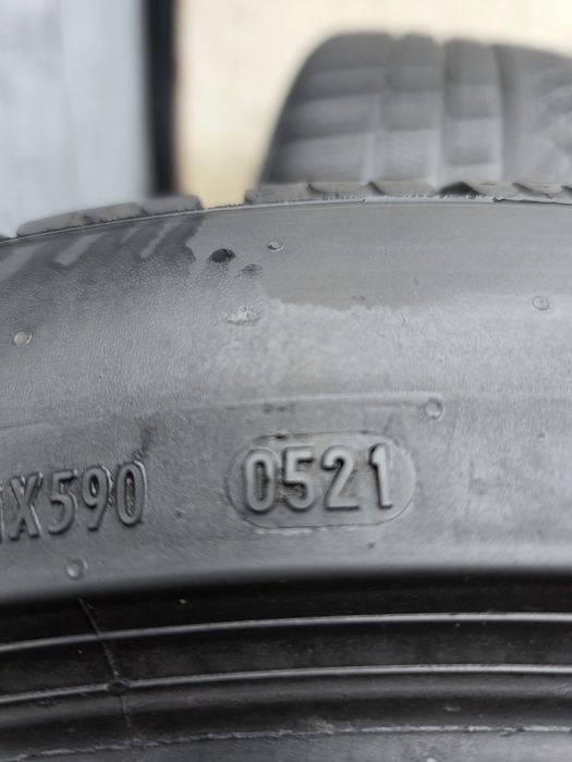 Vând patru anvelope de iarna pirelli  285 40 20 / 245 45 20 dot 3523