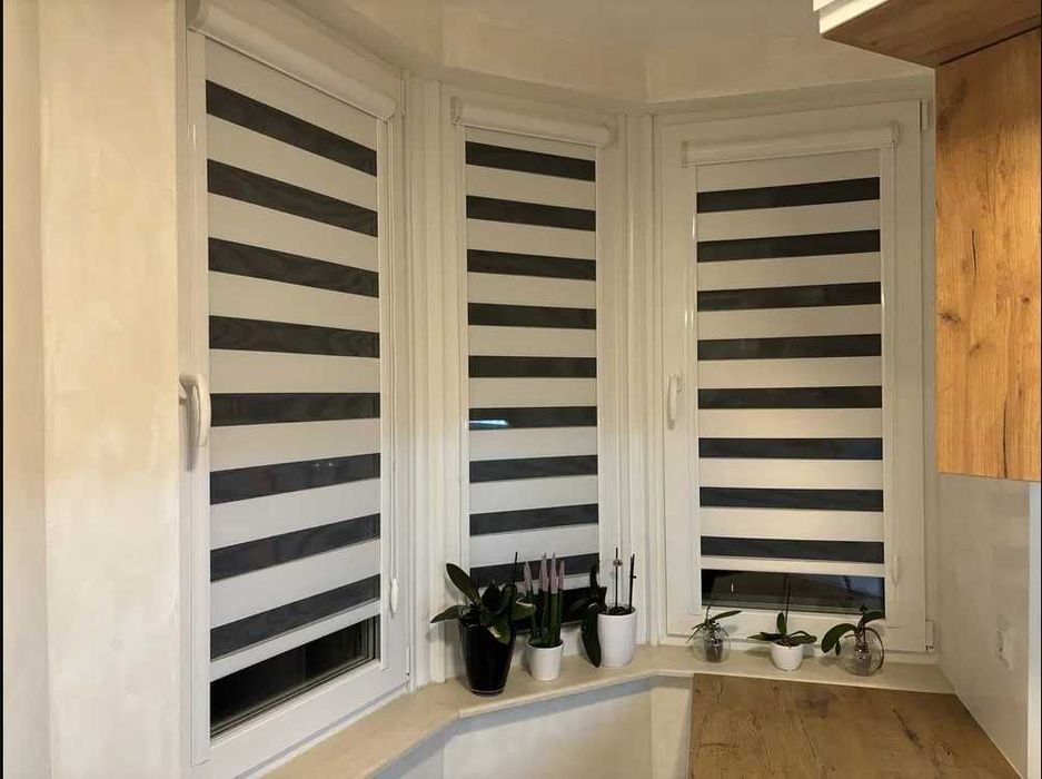 Щори ден и нощ с алуминиева кутия и водачи,По индивидуални размери