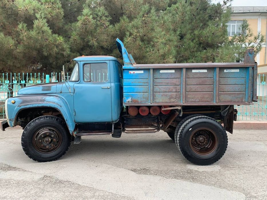 ЗИЛ 130 СОТИЛАДИ   9.200$