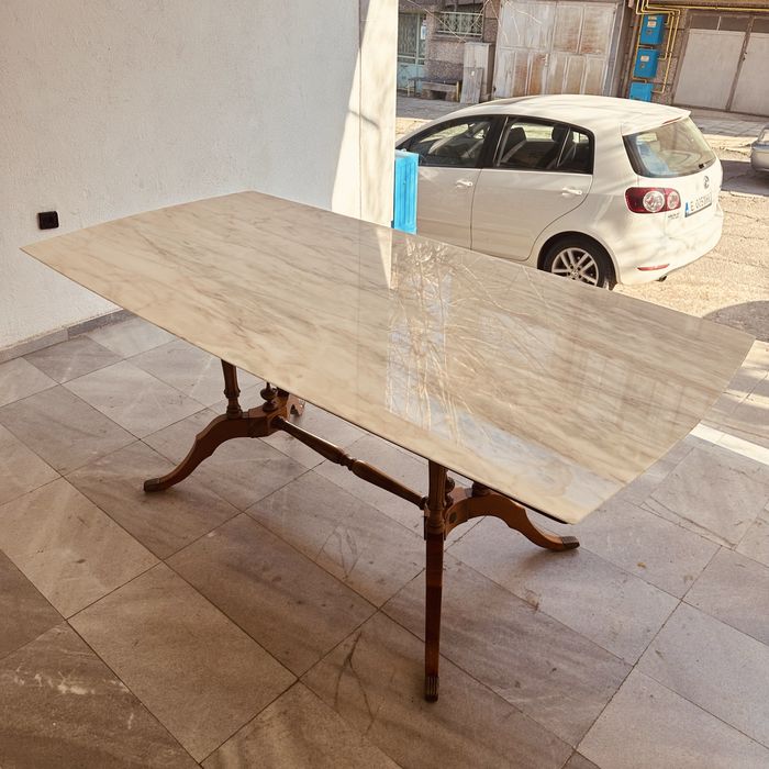 Италианска класическа маса с мраморен плот – неокласически стил