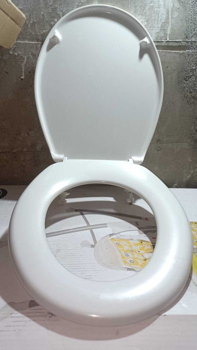capac toaleta WC nemontat, nefolosit - calitate foarte buna