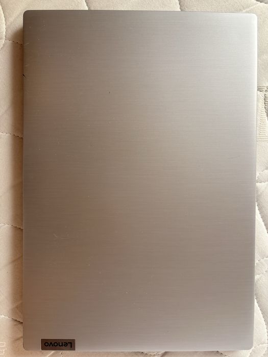 Лаптоп Lenovo IdeaPad 3 15.6" / i5 10th Gen / Iris Plus