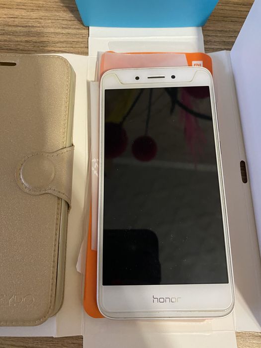 Продам телефон