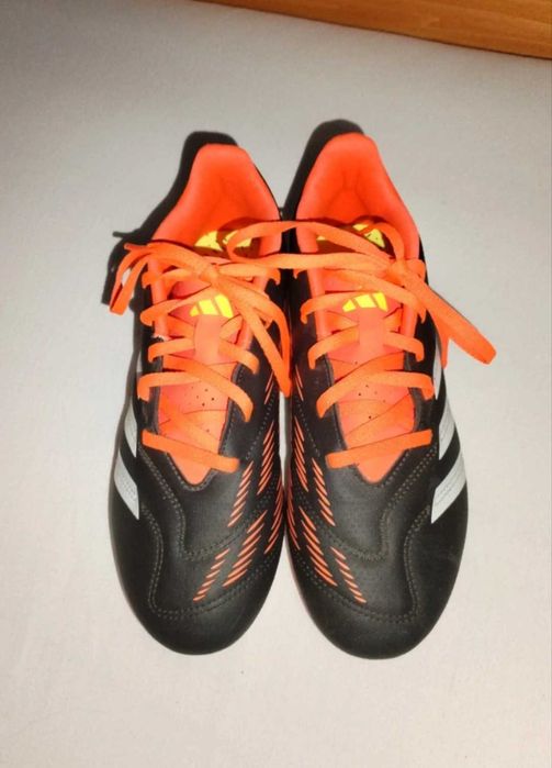 Ghete fotbal conditie buna, purtate de cateva ori