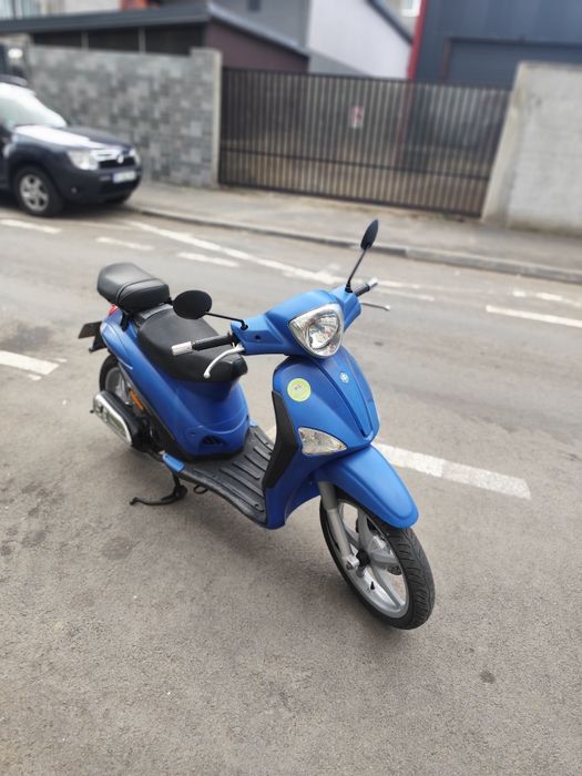 Vând scuter Piaggio Liberty 49 cm