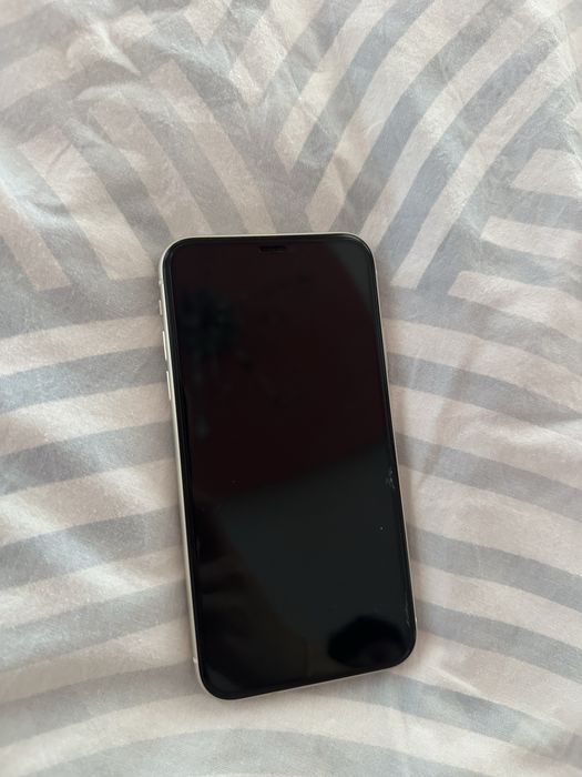 İphone 11 white 64GB
