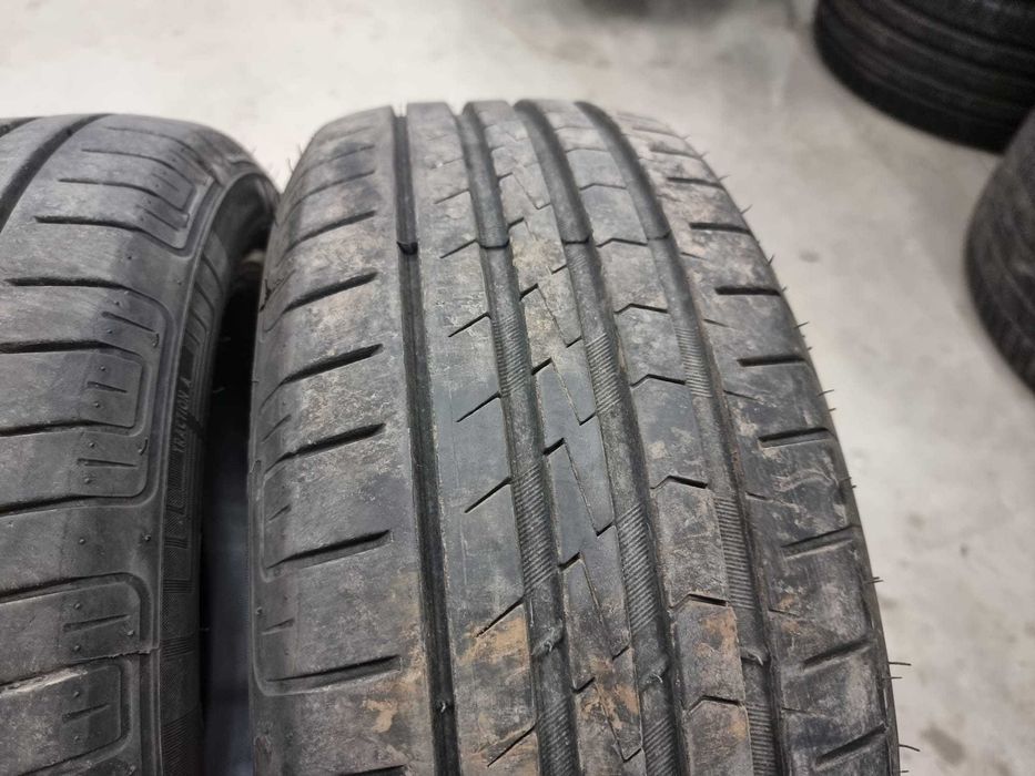 2 Anvelope VARA 175.50.15 "Vredestein" ; stare foarte buna