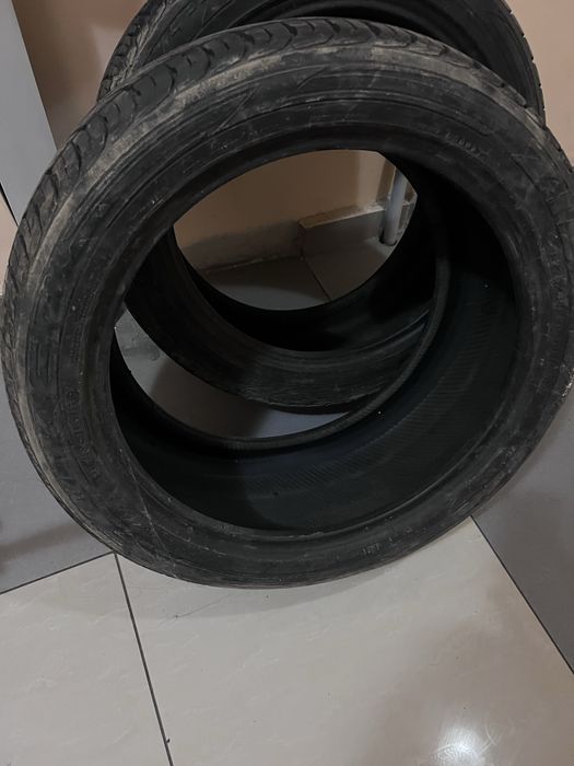 Продам резину 275 45 r20