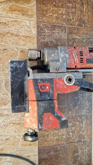 Mașină de găurit cu talpă magnetica  Milwaukee M18 FMDP