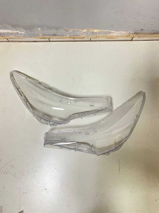 Стекло фары на Elantra