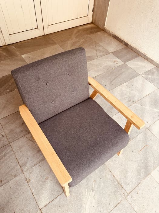 Скандинавско ретро кресло от масив – удобно дизайнерско lounge кресло (mid-century стил)