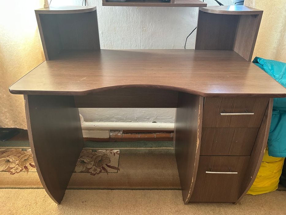 Продам мебель на фото