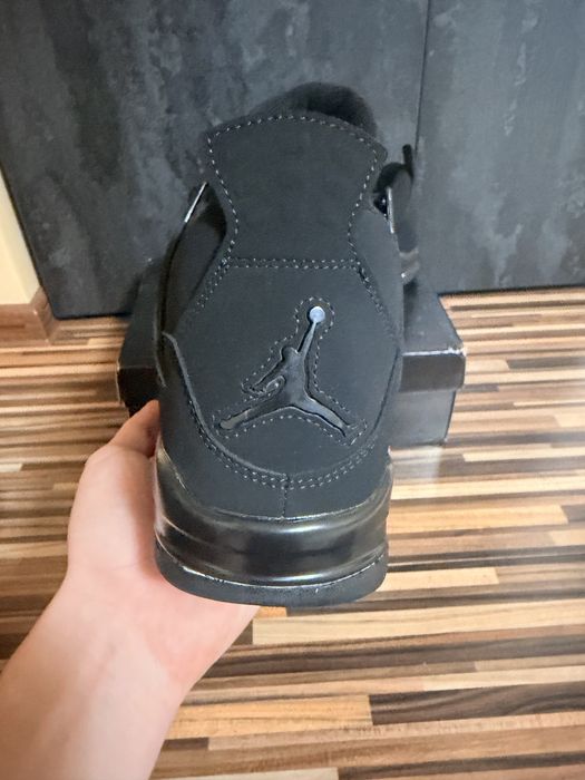 Jordan 4 Black Cat (42,5)