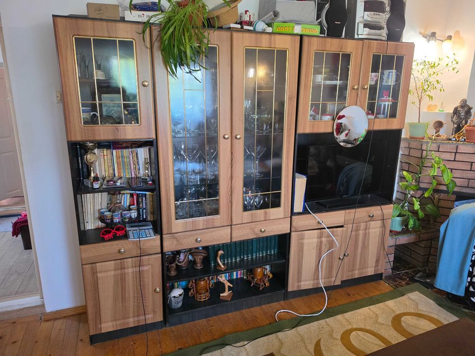 Mobilier de vânzare