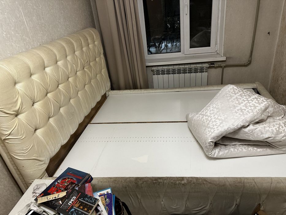 Кровать диват беслптано