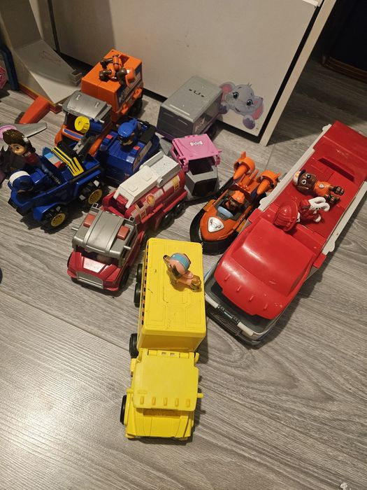 Jucarii patrula catelusilor