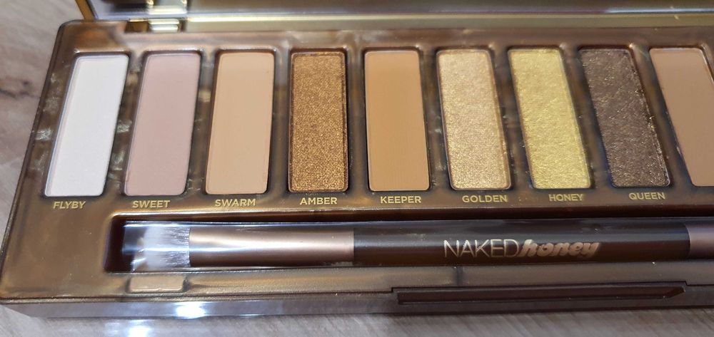 Urban Decay Naked Honey палитра сенки за очи 12 x 0,95 гр.